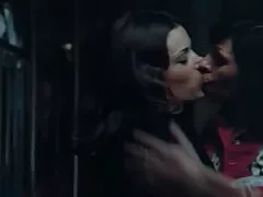 Lola zuigt lullen en hete sex filmpjes geeft toe aan haar minnaar.
