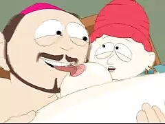 Drie lesbiennes hebben een enorme strapon die erotische sex films naar seks kijkt.