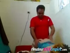 De jonge geit scheurde een lekkere seks films bank.