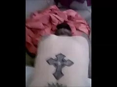 Mooie brunette stottert vrouwvriendelijke sex film haar lieve poesje.