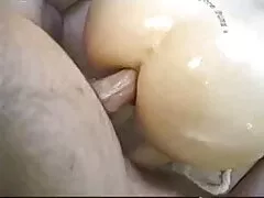 Ze plantte een kleine pica hollandse seksfilm in de PICA en reed er met een briesje op.