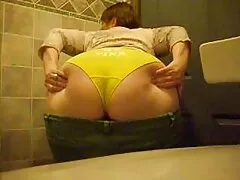 Kreunen van anaal zelf vrouwvriendelijke sex film met beste vriend