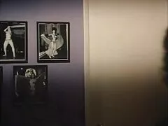 Blond in sex films oma badpak geeft geld.