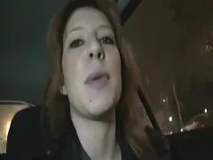 De marokkaanse sex films brunette verraste de man met haar sappige tong.